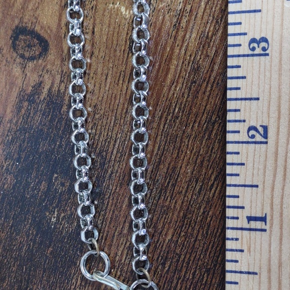 Three Ladies Animal Charm Necklace - Picture 9 of 12